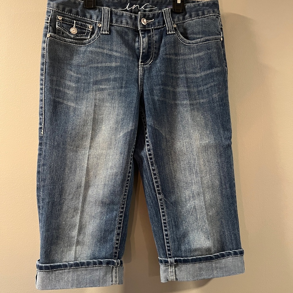 Macys INC brand capris.